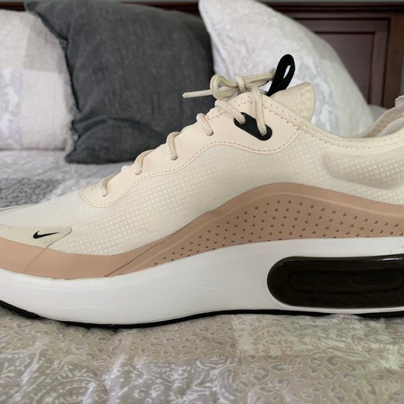 Nike Shoes - Nike Air Max Dia